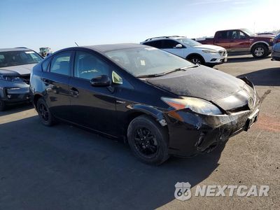 Czwarte zdjęcie samochodu z boku: 2015 TOYOTA PRIUS TWO VIN:JTDKN3DU7F1919246 - miniatura