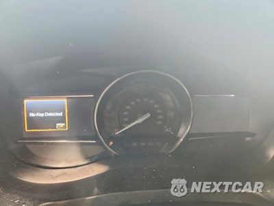 Zdjęcie 9 z 14 samochodu: 2019 FORD EXPLORER XLT VIN:1FM5K7DH2KGA58366 - miniatura