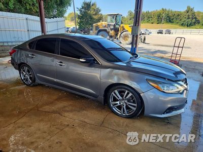 Czwarte zdjęcie samochodu z boku: 2018 NISSAN ALTIMA 3.5 SL VIN:1N4BL3AP9JC224550 - miniatura