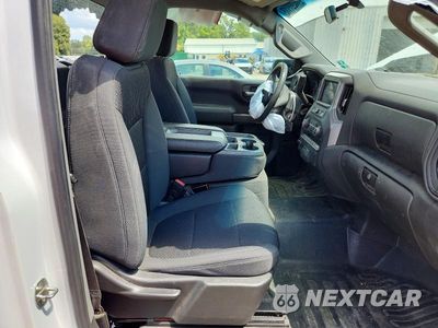 Zdjęcie 10 z 12 samochodu: 2021 CHEVROLET SILVERADO C1500 VIN:3GCNWAEF4MG440196 - miniatura