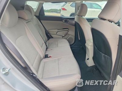 Zdjęcie 10 z 12 samochodu: 2020 KIA SOUL EX VIN:KNDJ33AU7L7720454 - miniatura