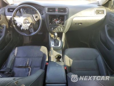 Zdjęcie 8 z 12 samochodu: 2011 VOLKSWAGEN JETTA TDI VIN:3VWLL7AJ7BM051514 - miniatura