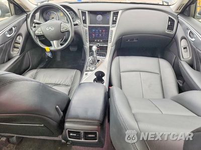 Zdjęcie 8 z 13 samochodu: 2017 INFINITI Q50 2.0T VIN:JN1CV7AR0HM681921 - miniatura