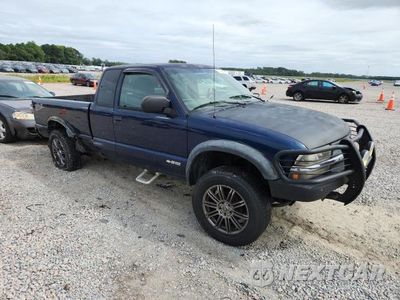 Czwarte zdjęcie samochodu z boku: 2003 CHEVROLET S TRUCK S10 VIN:1GCCT19X538114527 - miniatura