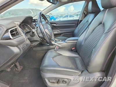 Zdjęcie 7 z 13 samochodu: 2018 TOYOTA CAMRY SE VIN:4T1B11HKXJU631572 - miniatura