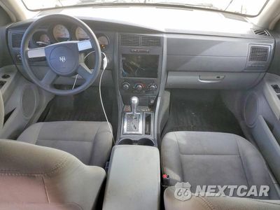 Zdjęcie 8 z 13 samochodu: 2006 DODGE MAGNUM SE VIN:2D4FV47T16H417203 - miniatura