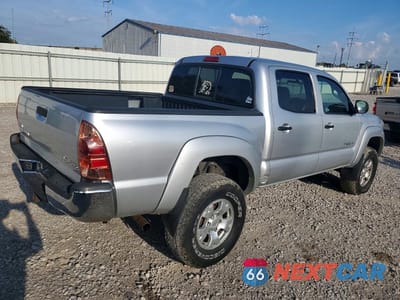 Trzecie zdjęcie samochodu z tyłu: 2005 TOYOTA TACOMA DOUBLE CAB VIN:5TELU42NX5Z083641 - miniatura