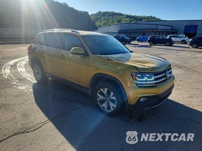 Czwarte zdjęcie samochodu z boku: 2018 VOLKSWAGEN ATLAS SE VIN:1V2CR2CA8JC554906 - miniatura