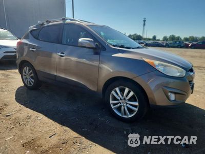 Czwarte zdjęcie samochodu z boku: 2013 HYUNDAI TUCSON LIMITED VIN:KM8JU3AC0DU650704 - miniatura
