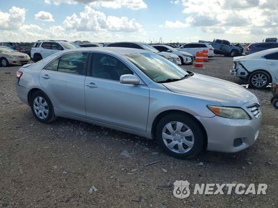 Czwarte zdjęcie samochodu z boku: 2011 TOYOTA CAMRY BASE VIN:4T1BF3EK2BU677464 - miniatura