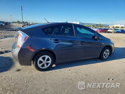 Trzecie zdjęcie samochodu z tyłu: 2014 TOYOTA PRIUS TWO VIN:JTDKN3DU2E1819585 - miniatura