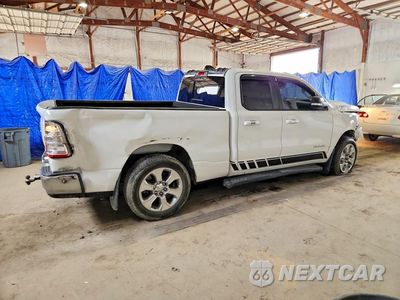 Trzecie zdjęcie samochodu z tyłu: 2020 RAM 1500 BIG HORN/LONE STAR VIN:1C6SRFBT4LN300714 - miniatura