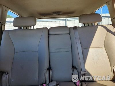 Zdjęcie 10 z 14 samochodu: 2006 TOYOTA HIGHLANDER HYBRID VIN:JTEEW21A560025004 - miniatura