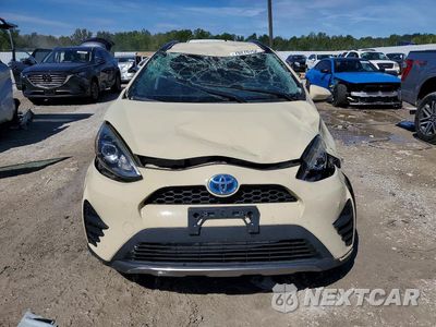Piąte zdjęcie samochodu w środku: 2018 TOYOTA PRIUS C TWO VIN:JTDKDTB34J1605446 - miniatura