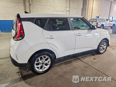 Trzecie zdjęcie samochodu z tyłu: 2023 KIA SOUL LX VIN:KNDJ23AU3P7861692 - miniatura