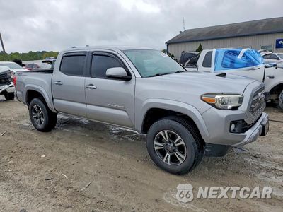 Czwarte zdjęcie samochodu z boku: 2017 TOYOTA TACOMA TRD SPORT VIN:5TFAZ5CN5HX040544 - miniatura