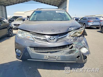 Piąte zdjęcie samochodu w środku: 2014 TOYOTA RAV4 XLE VIN:2T3RFREV9EW145992 - miniatura