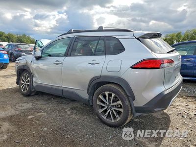 Drugie zdjęcie samochodu z przodu: 2024 TOYOTA COROLLA CROSS XLE VIN:7MUDAABG1RV105046 - miniatura