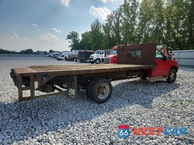 Trzecie zdjęcie samochodu z tyłu: 2004 FORD F550 SUPER DUTY VIN:1FDAF56S34ED65138 - miniatura