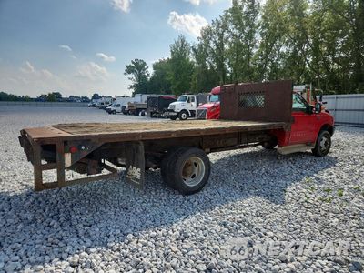 Trzecie zdjęcie samochodu z tyłu: 2004 FORD F550 SUPER DUTY VIN:1FDAF56S34ED65138 - miniatura