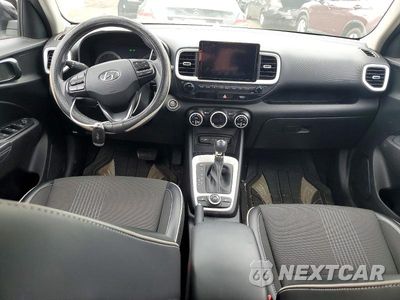 Zdjęcie 8 z 13 samochodu: 2022 HYUNDAI VENUE LIMITED VIN:KMHRC8A39NU150478 - miniatura