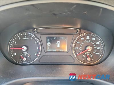 Zdjęcie 9 z 13 samochodu: 2016 KIA SORENTO LX VIN:5XYPG4A33GG080201 - miniatura