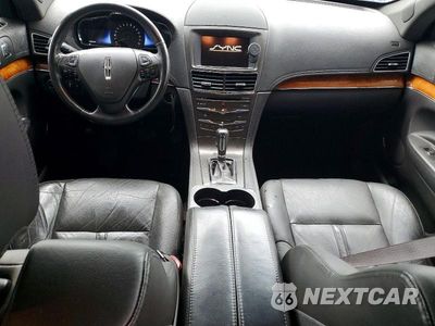 Zdjęcie 8 z 12 samochodu: 2014 LINCOLN MKT VIN:2LMHJ5NK6EBL53209 - miniatura