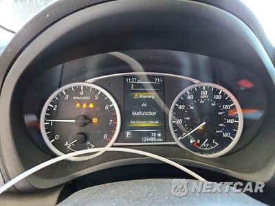 Zdjęcie 9 z 12 samochodu: 2018 NISSAN SENTRA S VIN:3N1AB7AP9JY254464 - miniatura