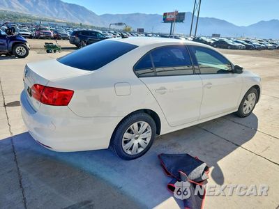 Trzecie zdjęcie samochodu z tyłu: 2014 VOLKSWAGEN JETTA SE VIN:3VWD17AJ5EM211095 - miniatura