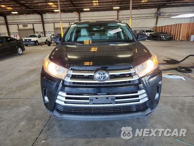 Piąte zdjęcie samochodu w środku: 2019 TOYOTA HIGHLANDER XLE VIN:5TDKZRFH3KS572857 - miniatura