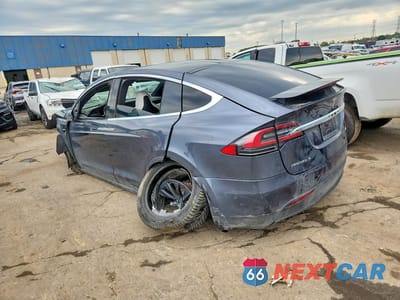 Drugie zdjęcie samochodu z przodu: 2018 TESLA MODEL X VIN:5YJXCAE28JF101280 - miniatura