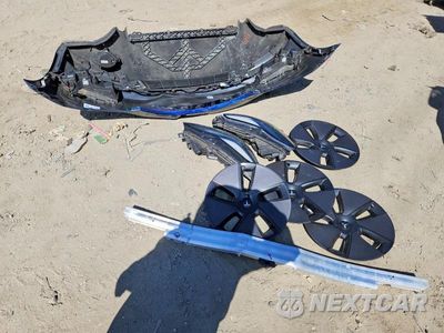 Zdjęcie 12 z 13 samochodu: 2023 TESLA MODEL 3 VIN:5YJ3E1EA0PF612278 - miniatura