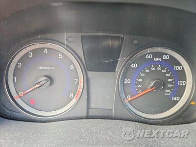 Zdjęcie 9 z 12 samochodu: 2015 HYUNDAI ACCENT GLS VIN:KMHCT4AE0FU922030 - miniatura