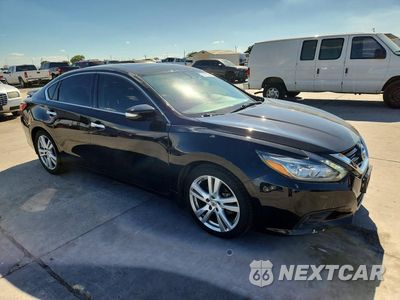 Czwarte zdjęcie samochodu z boku: 2017 NISSAN ALTIMA 3.5 SR VIN:1N4BL3AP9HC256487 - miniatura