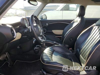 Zdjęcie 7 z 12 samochodu: 2009 MINI COOPER S VIN:WMWMF73509TW82631 - miniatura