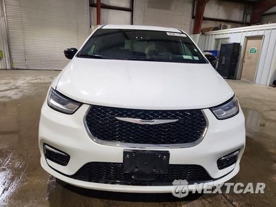 Piąte zdjęcie samochodu w środku: 2025 CHRYSLER PACIFICA SELECT VIN:2C4RC1BG0SR510002 - miniatura