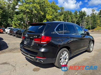 Czwarte zdjęcie samochodu z boku: 2018 BMW X5 XDRIVE35I VIN:5UXKR0C54JL071982 - miniatura