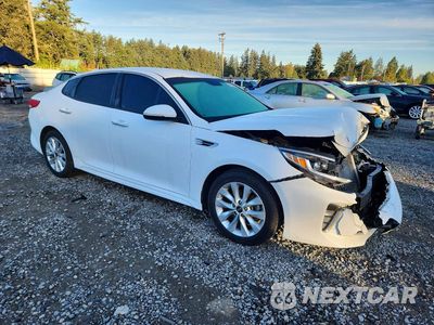 Czwarte zdjęcie samochodu z boku: 2018 KIA OPTIMA S VIN:5XXGT4L34JG233107 - miniatura