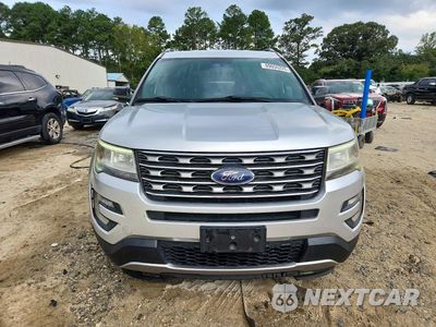 Piąte zdjęcie samochodu w środku: 2017 FORD EXPLORER XLT VIN:1FM5K8D8XHGC44560 - miniatura