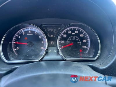 Zdjęcie 8 z 10 samochodu: 2019 NISSAN VERSA SV VIN:3N1CN7AP6KL840327 - miniatura
