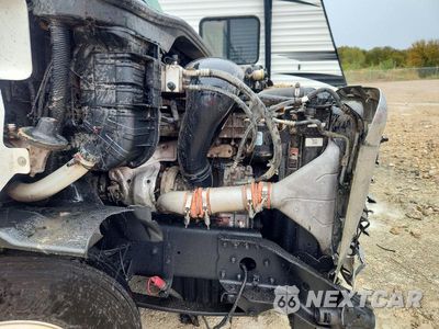 Zdjęcie 10 z 13 samochodu: 2019 FREIGHTLINER CASCADIA 113 SEMI TRUCK VIN:1FUGGBDV0KLKK2236 - miniatura