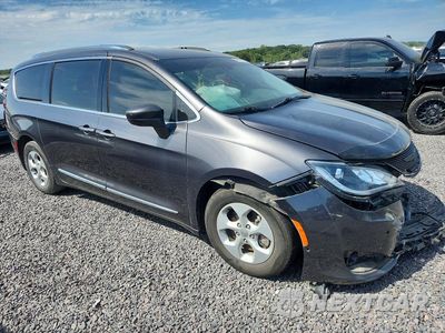 Czwarte zdjęcie samochodu z boku: 2017 CHRYSLER PACIFICA TOURING L PLUS VIN:2C4RC1EG5HR752479 - miniatura