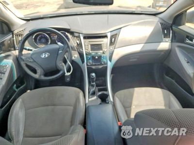 Zdjęcie 8 z 12 samochodu: 2014 HYUNDAI SONATA SE 2.0T VIN:5NPEC4AB2EH939715 - miniatura