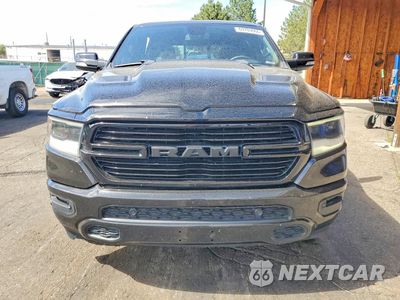 Piąte zdjęcie samochodu w środku: 2020 RAM 1500 LARAMIE VIN:1C6SRFJT6LN104565 - miniatura