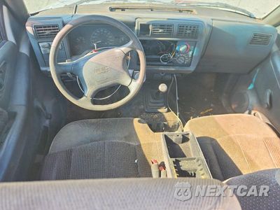 Zdjęcie 8 z 12 samochodu: 1995 GMC SONOMA VIN:1GTCS1444SK514919 - miniatura