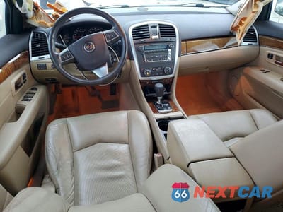 Zdjęcie 8 z 12 samochodu: 2008 CADILLAC SRX VIN:1GYEE637080180167 - miniatura