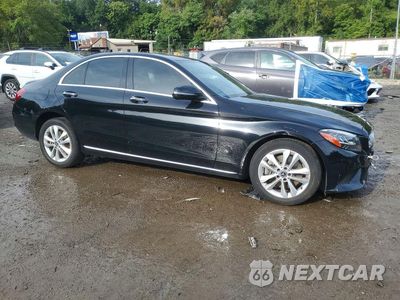Czwarte zdjęcie samochodu z boku: 2019 MERCEDES-BENZ C 300 4MATIC VIN:55SWF8EB0KU302019 - miniatura
