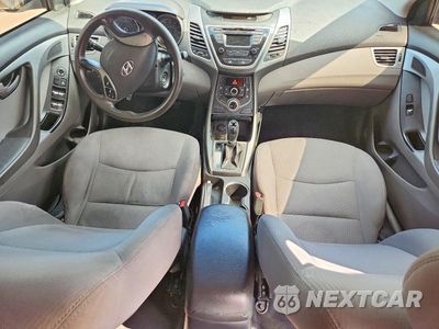 Zdjęcie 8 z 13 samochodu: 2016 HYUNDAI ELANTRA SE VIN:5NPDH4AE1GH699504 - miniatura