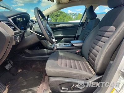 Zdjęcie 7 z 12 samochodu: 2017 FORD FUSION SE VIN:3FA6P0H76HR327527 - miniatura