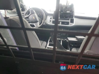 Zdjęcie 8 z 12 samochodu: 2023 CHEVROLET TAHOE C1500 VIN:1GBSCLEDXPR161382 - miniatura